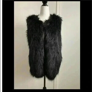Korean style Black faux fur vest size  Xs to M